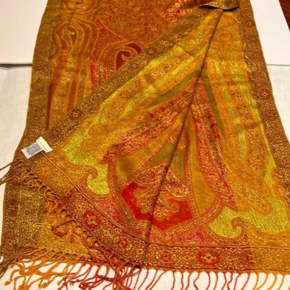 💥HOST PICK💥Beautiful Pashmina - Picture 2 of 9